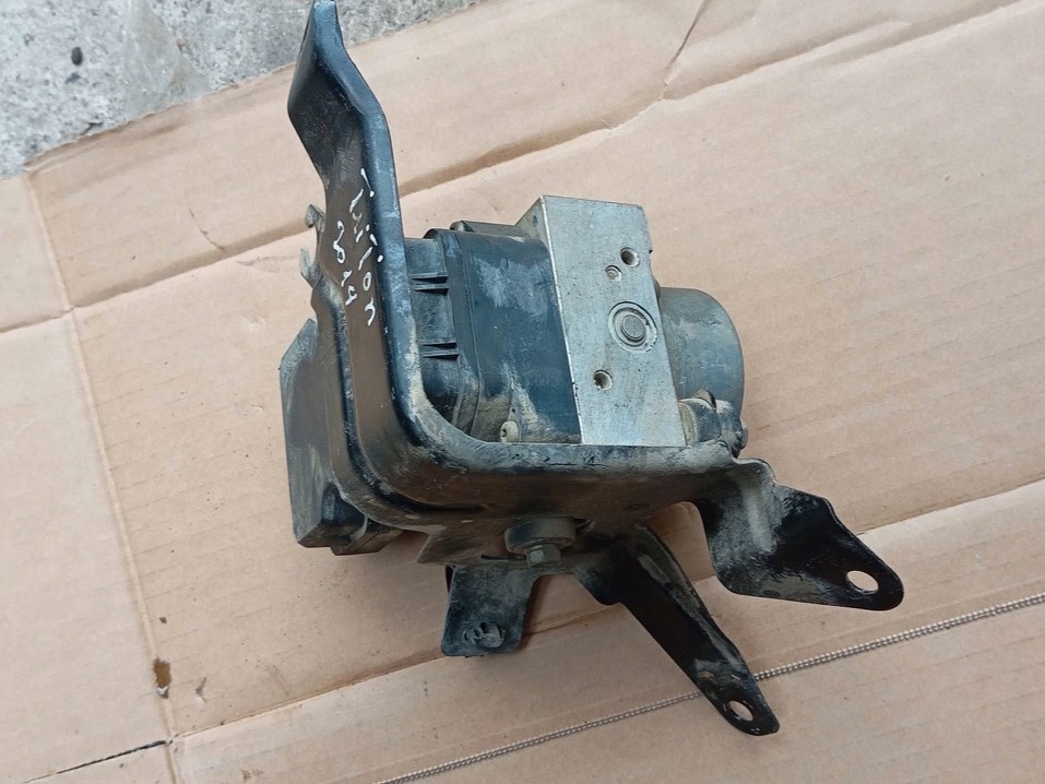 Cụm bơm abs chống trơn trượt Xe Mitsubishi Triton 2015-2020, Abs Triton 113040-10910 4670a605 T9 11304010910 4670a981 4670A971 4670A984