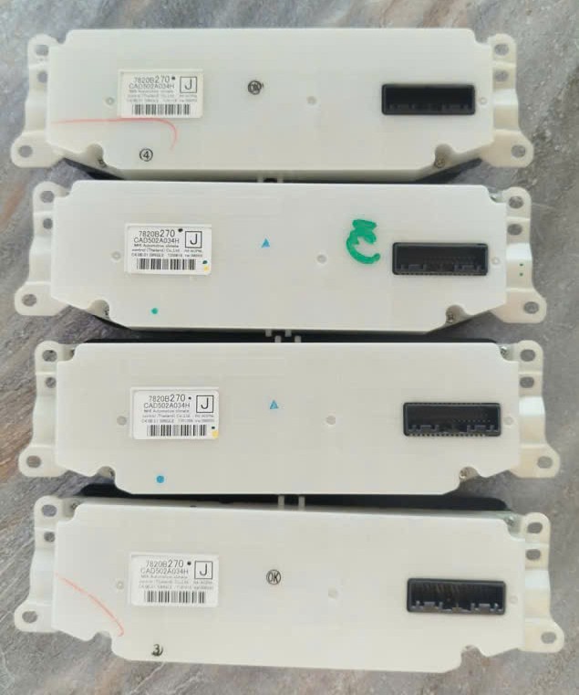 Cụm công tắc điều khiển điều hòa trên táp lô Mitsubishi Triton 2015-2022 hàng bãi