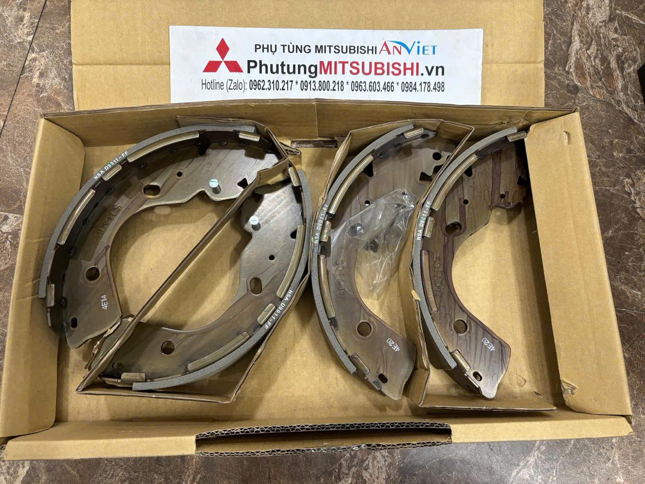 Guốc phanh sau, Bố thắng sau xe Mitsubishi Triton 2024-2025-2026