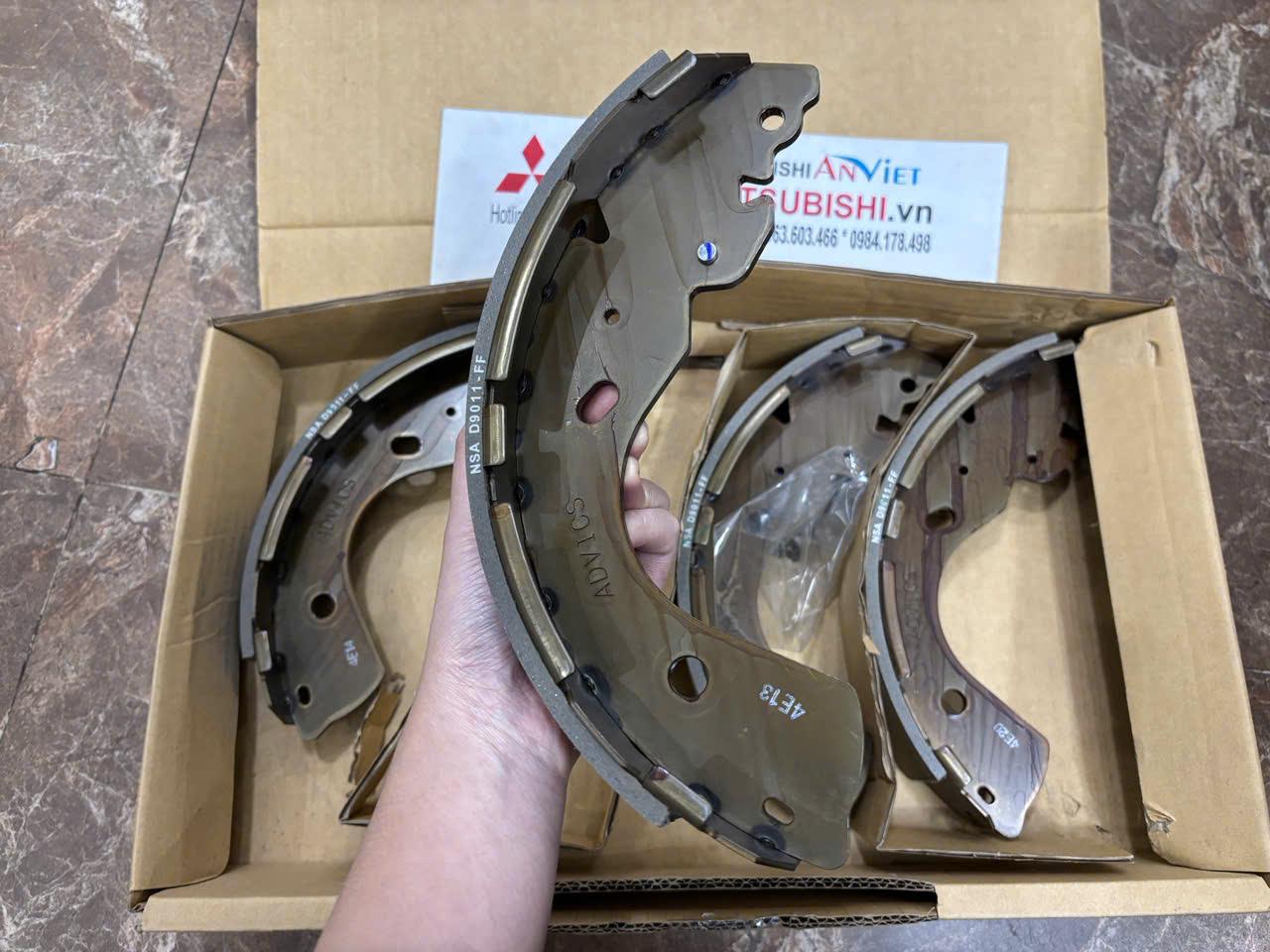 Guốc phanh sau, Bố thắng sau xe Mitsubishi Triton 2024-2025-2026