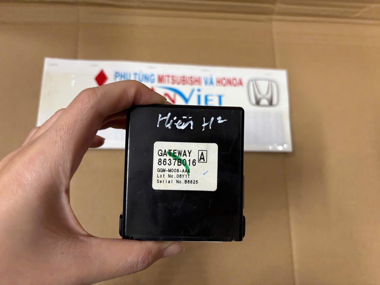 Hộp điều khiển điện HỆ THỐNG CHUYỂN ĐỔI THÔNG TIN GATEWAY xe Mitsubishi Triton