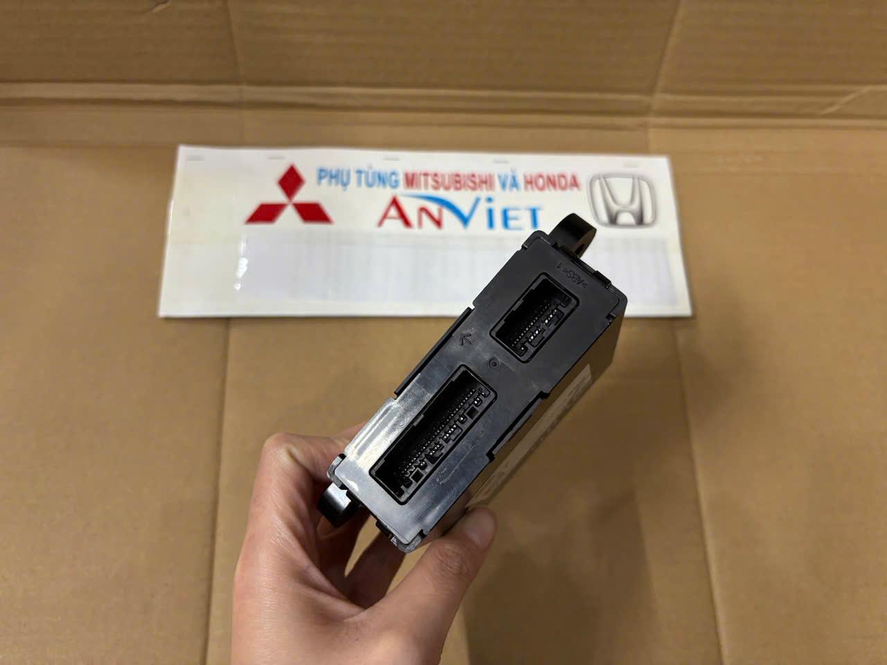 Hộp Điều khiển chìa khóa CONTROL Xe Mitsubishi Triton 2016-2025