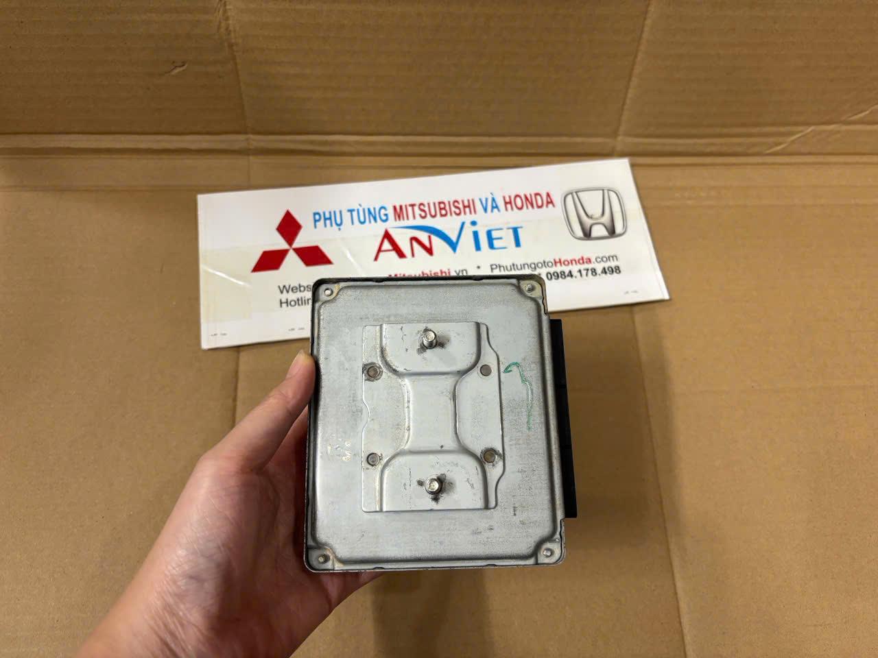 Hộp điều khiển hộp số tự động xe Mitsubishi Triton 2019-2025