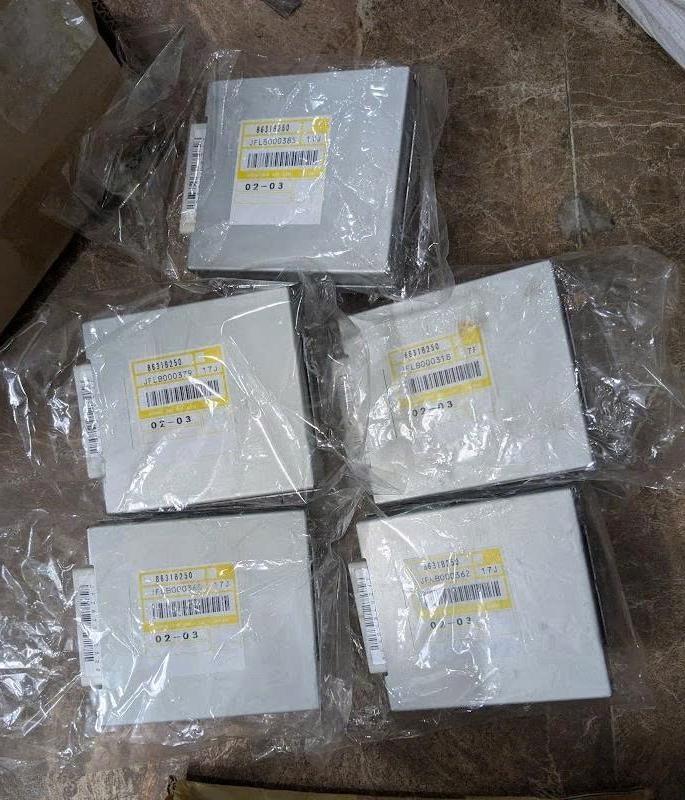 Hộp điều khiển hộp số tự động xe Mitsubishi Triton