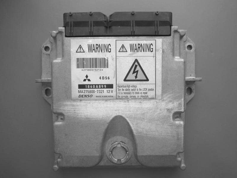 Hộp ECU điều khiển động cơ hộp đen Mitsubishi Triton 4d56  1860A899 MA275800-7321 H12H4D56 T7RDHARD1D01
