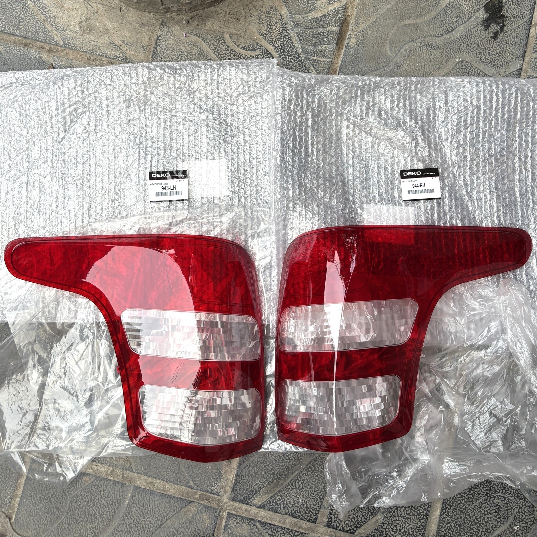 Mặt kính đèn hậu, Vỏ mặt đèn lái sau xe Mitsubishi Triton 2016-2019 | Hãng DEKO