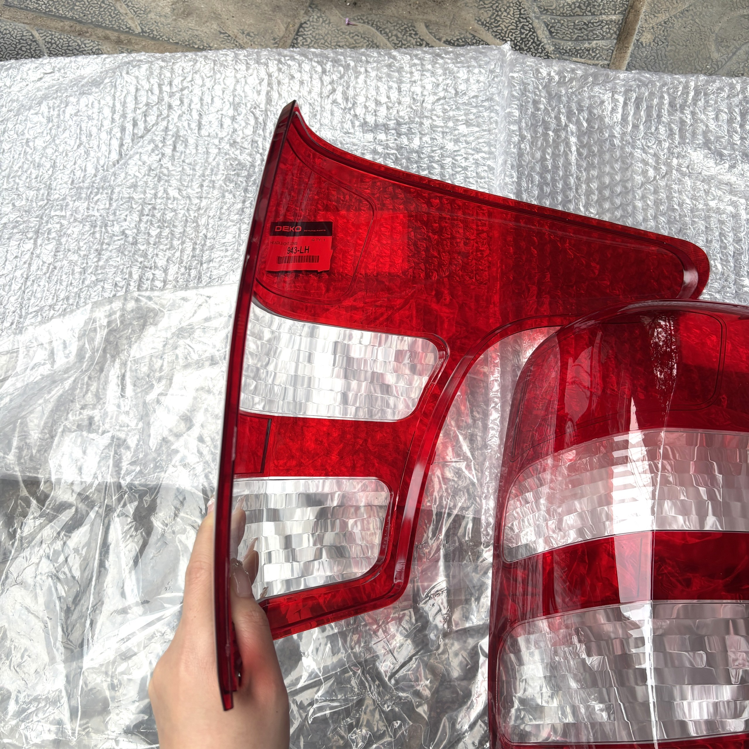 Mặt kính đèn hậu, Vỏ mặt đèn lái sau xe Mitsubishi Triton 2016-2019 | Hãng DEKO