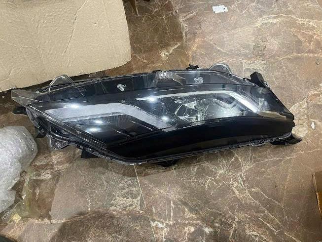 Đèn pha trái, phải xe Mitsubishi Triton 2019 - 2023 hàng bãi