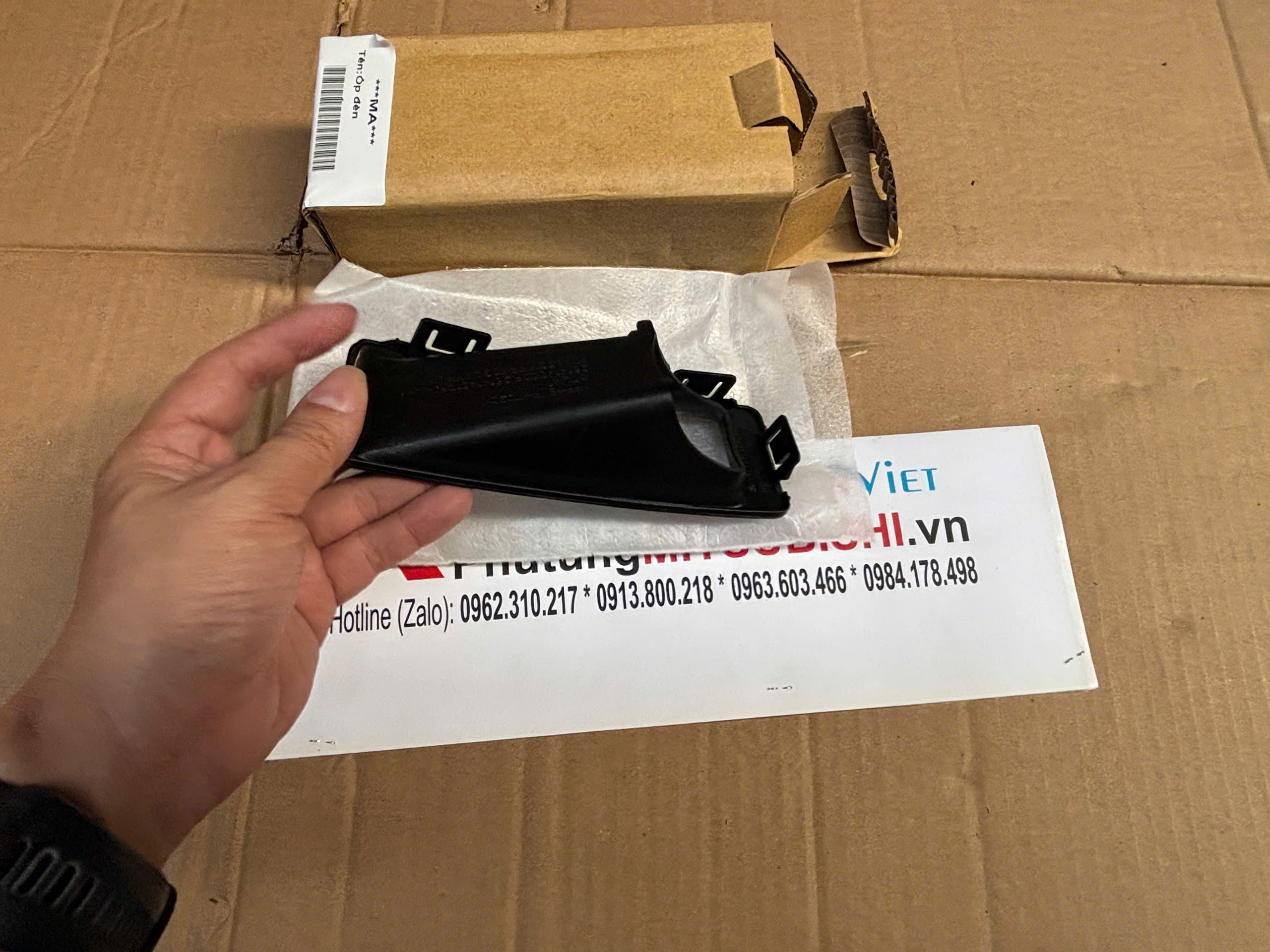 Ốp đèn gầm, Ốp đèn sương mù xe Mitsubishi Triton 2024-2025