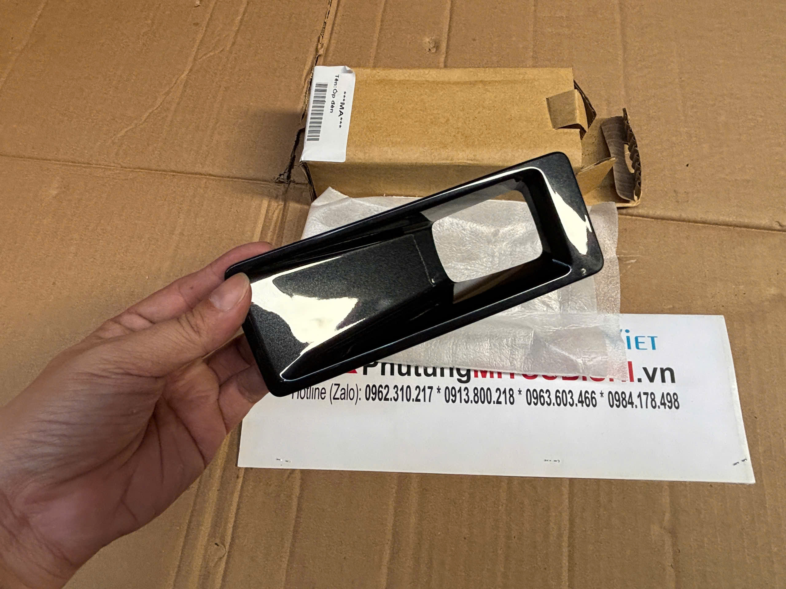 Ốp đèn gầm, Ốp đèn sương mù xe Mitsubishi Triton 2024-2025 bản Athlete