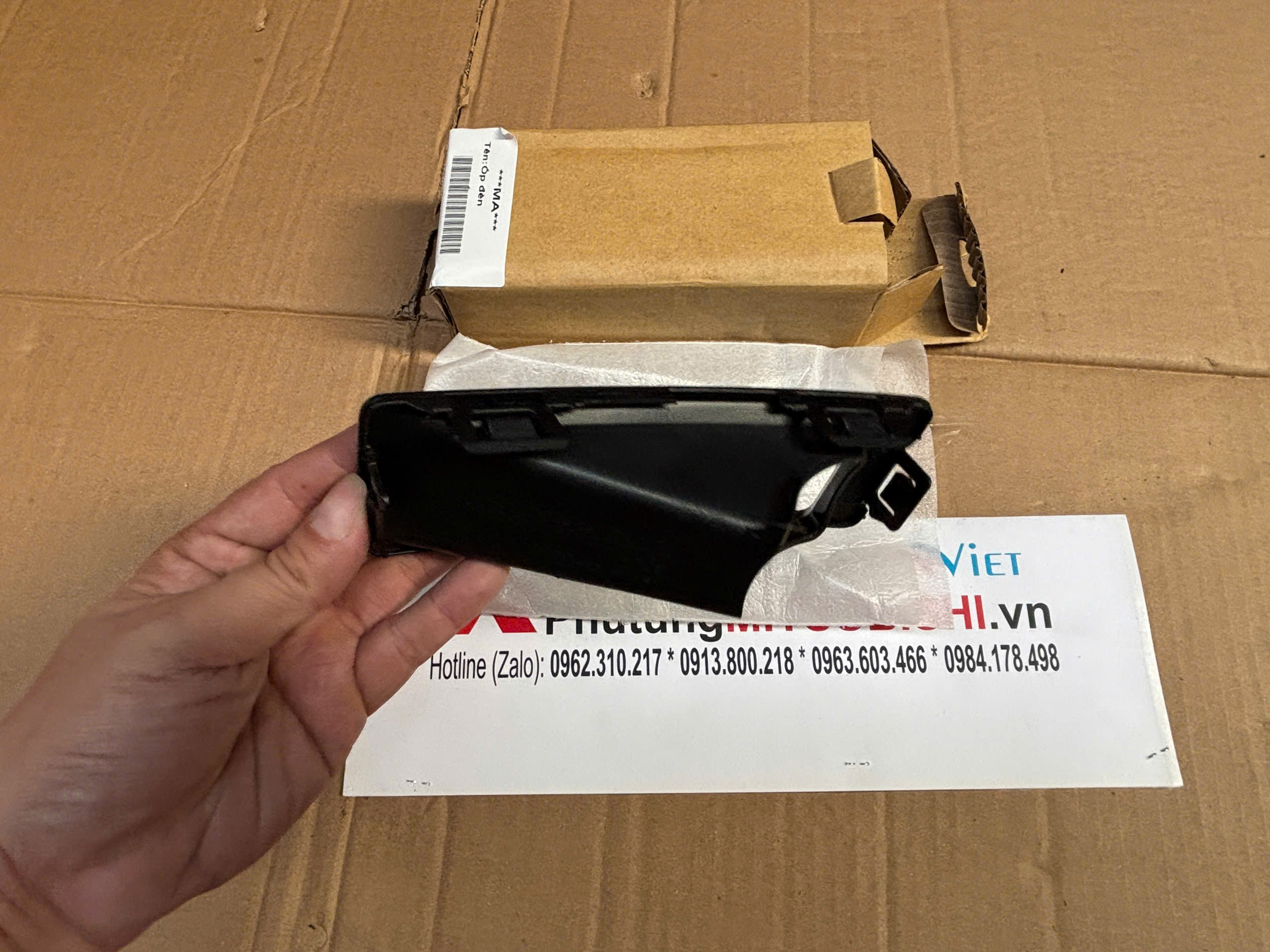 Ốp đèn gầm, Ốp đèn sương mù xe Mitsubishi Triton 2024-2025 bản Athlete