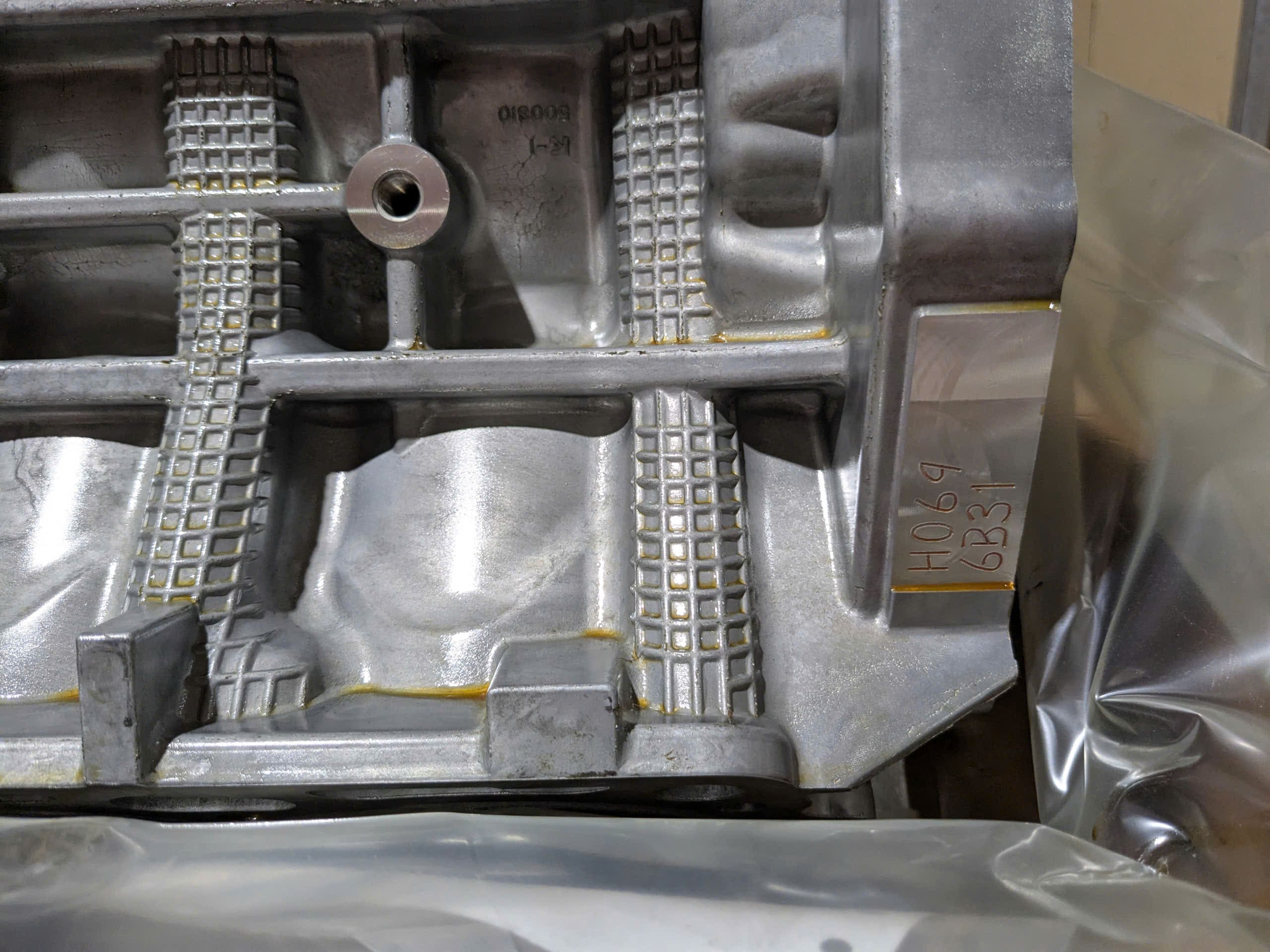 Thân lốc máy động cơ 3.0 6B31 Xe Mitsubishi Pajero Sport 2010- 2025 , gồm lốc máy, trục khuỷu (cơ), Piston  xéc măng tay biên. . . 1000D024 1000B431 1050B043 1100A252 1100A120 1115A469 1110B435 1115A469 1115A469 1115A096 1110B629 1110B630 1110C099