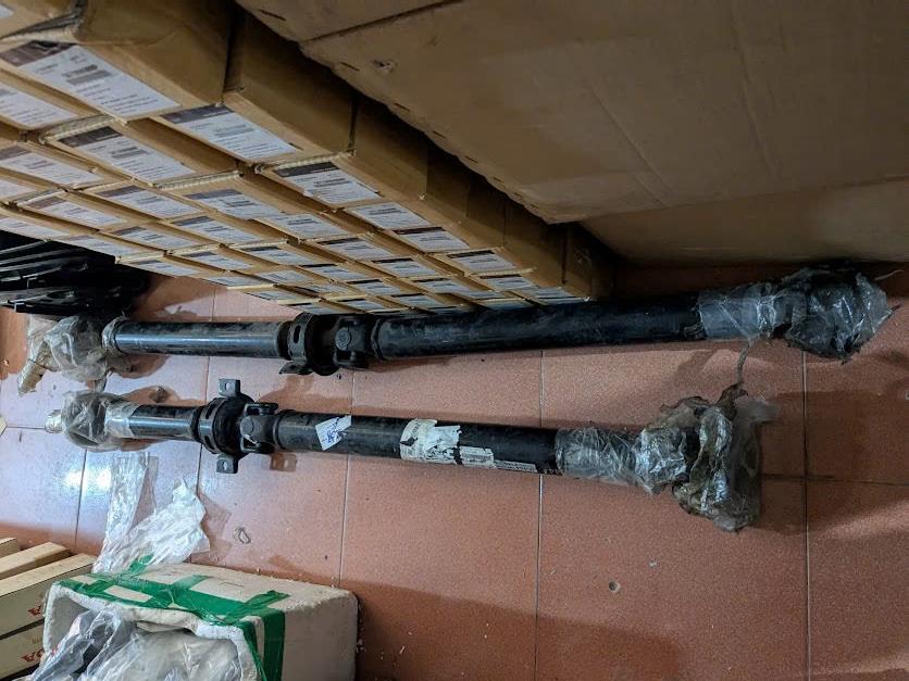 Trục các đăng cầu sau xe Mitsubishi Triton