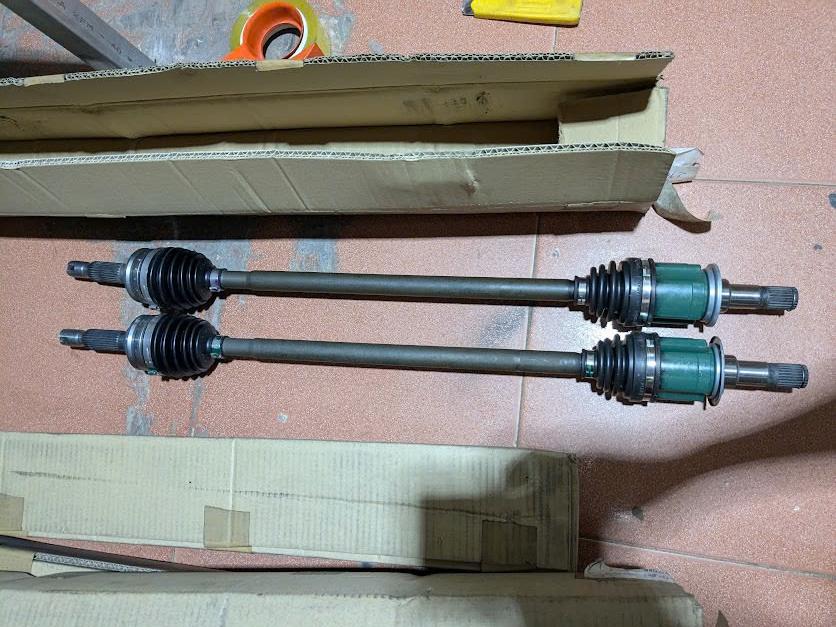 Trục láp, Cây láp cầu sau Mitsubishi Outlander