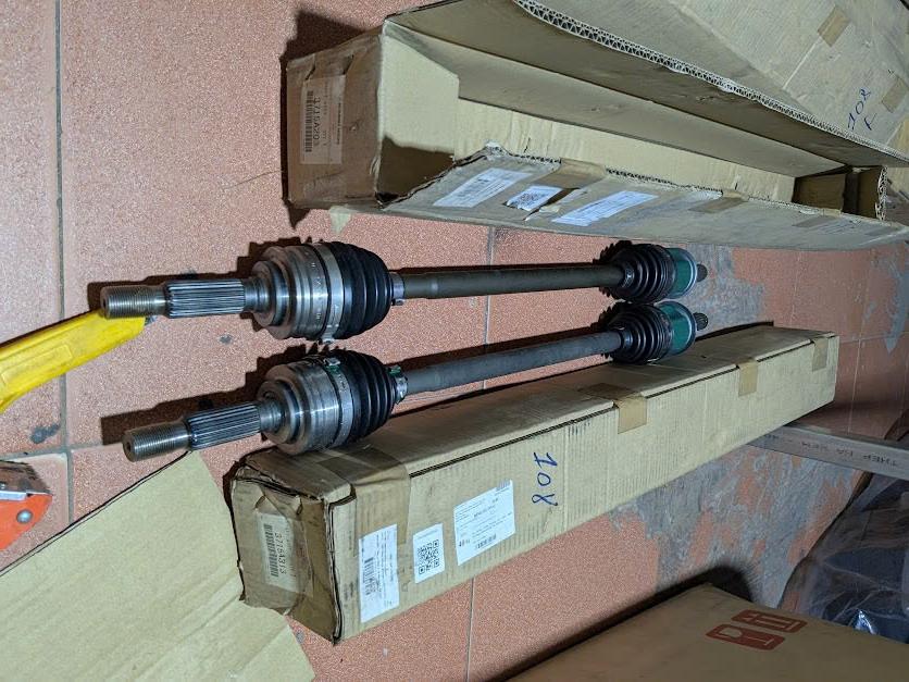 Trục láp, Cây láp cầu sau Mitsubishi Outlander