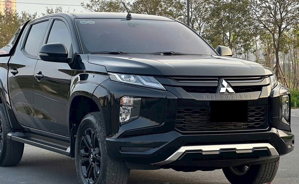 Đèn pha xe Mitsubishi Triton 2019–2024 Full LED