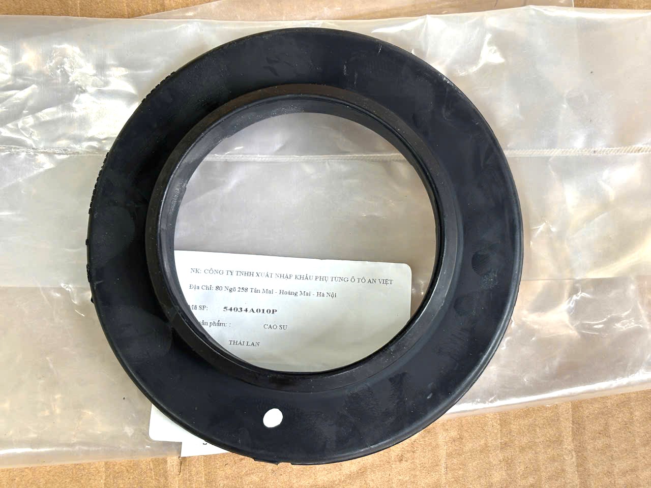 Cao su đỡ lò xo giảm xóc trước phía trên Mitsubishi Triton 2024-2027 54034A010P