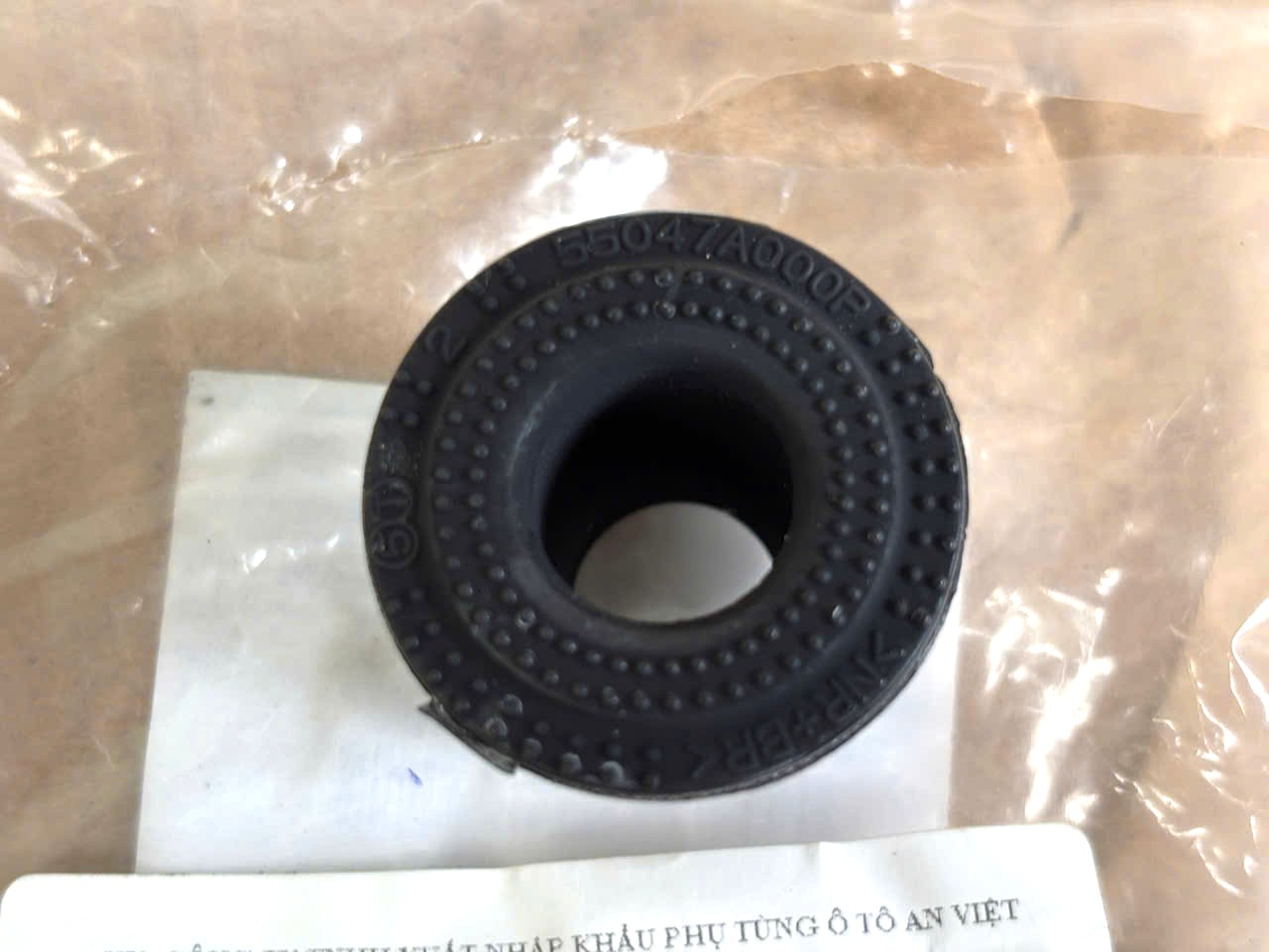 Cao su ắc nhíp phía sau dưới Mitsubishi Triton 2024-2027 55047A000P
