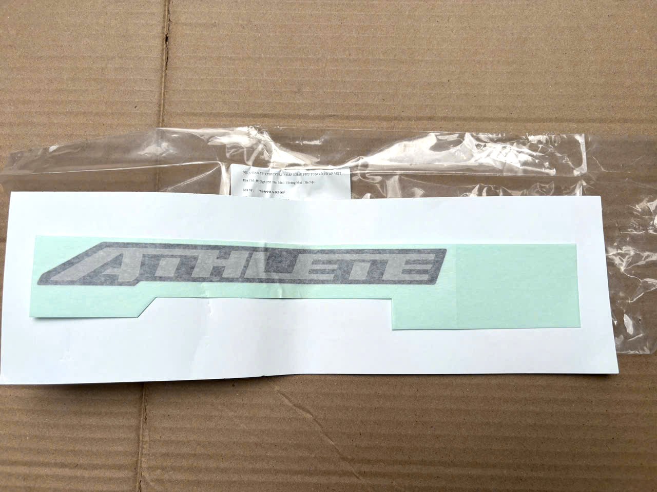 Tem chữ ATHLETE sau xe Mitsubishi Triton 2024-2027 79890A050P
