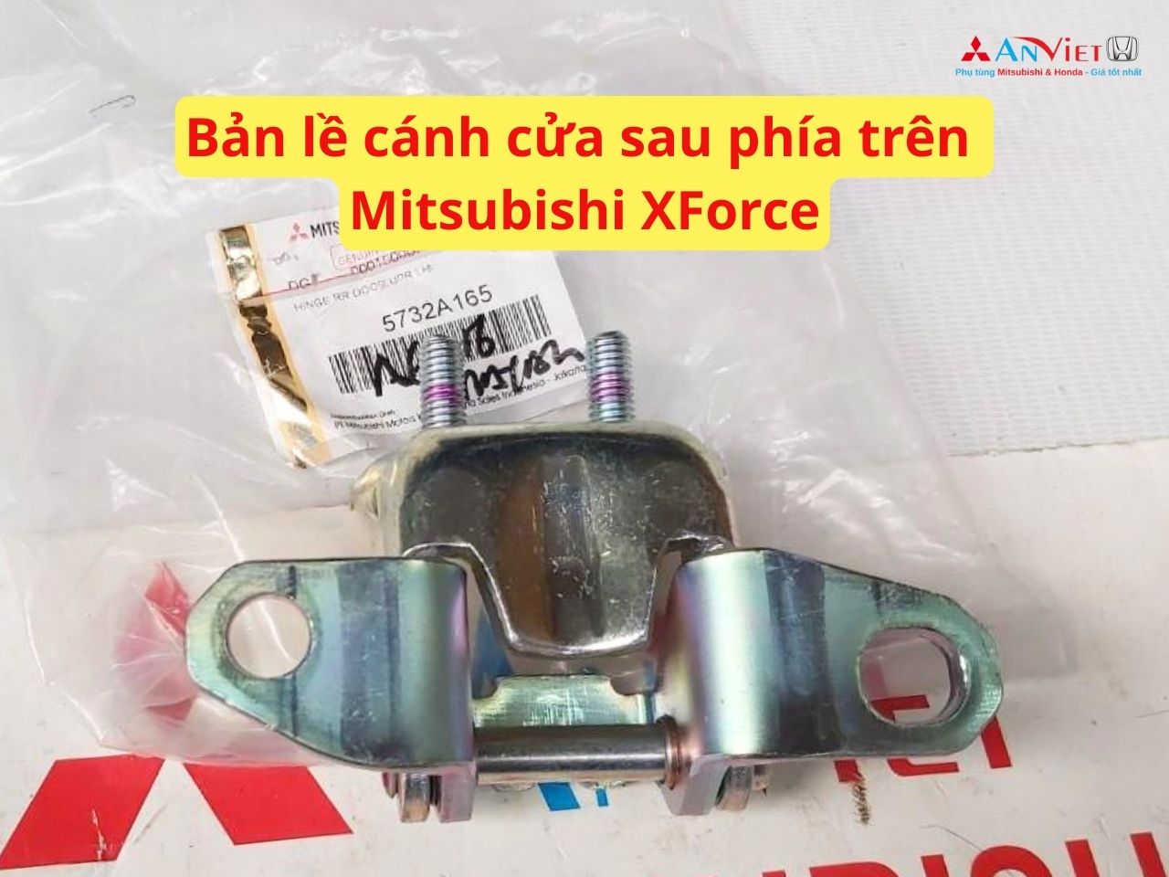 Bản lề cánh cửa sau phía trên Mitsubishi XForce 5732A165 5732A166