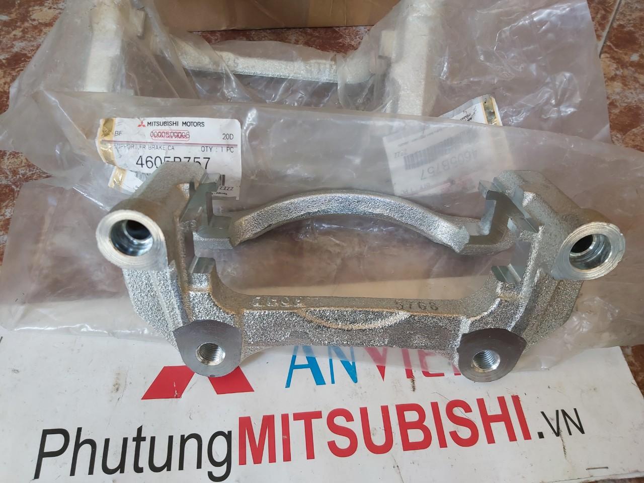 Càng gông phanh trước xe Mitsubishi Xforce 4605B757