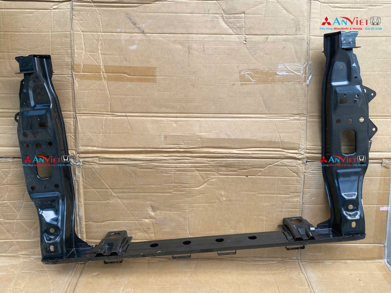 Cụm khung xương đầu xe Mitsubishi XForce 62530B040P