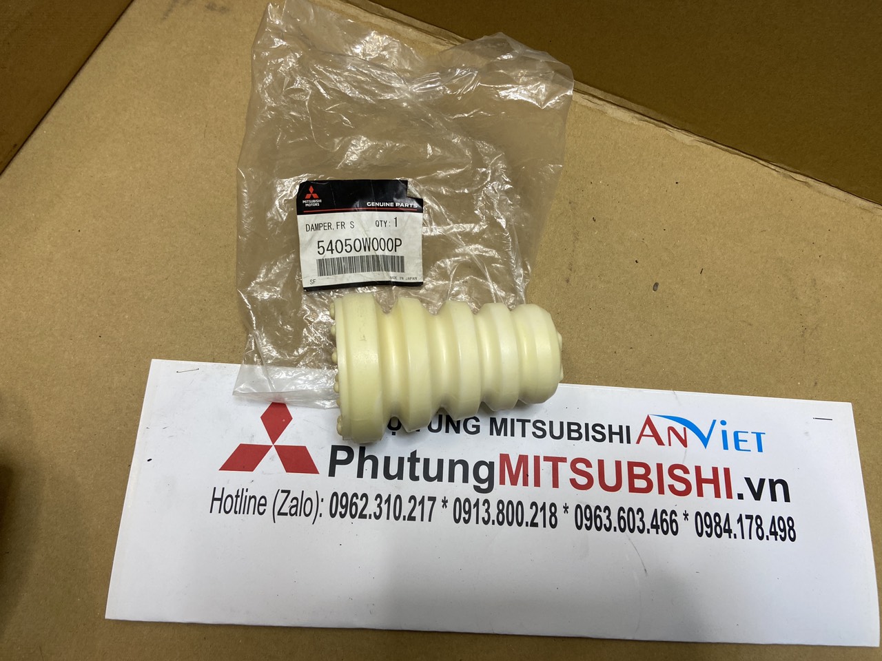 Cao su tăm bông giảm xóc trước xe Mitsubishi Xforce 54050W000P