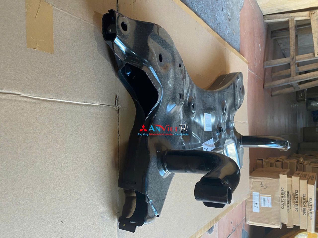 Giá đỡ động cơ, Xà cánh bướm xe Mitsubishi Xforce 54401B000P