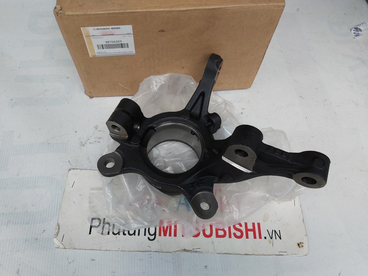 Ngõng moay ơ trước trái phải LH RH xe Mitsubishi Xforce 40015B000P 40014B000P