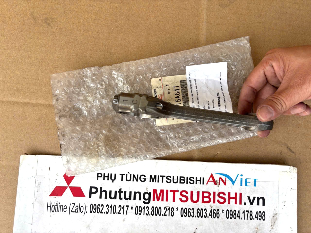 Tay biên xe Mitsubishi Destinator DST 1115A647