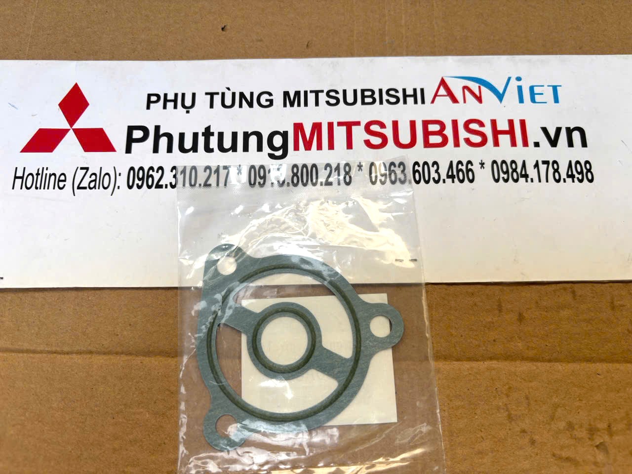 Gioăng Đế bắt lọc dầu máy Mitsubishi XForce 1230A093