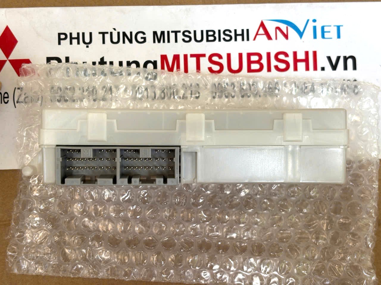 Hộp Etacs Mitsubishi Xforce 2024 2025 2026 8637C891