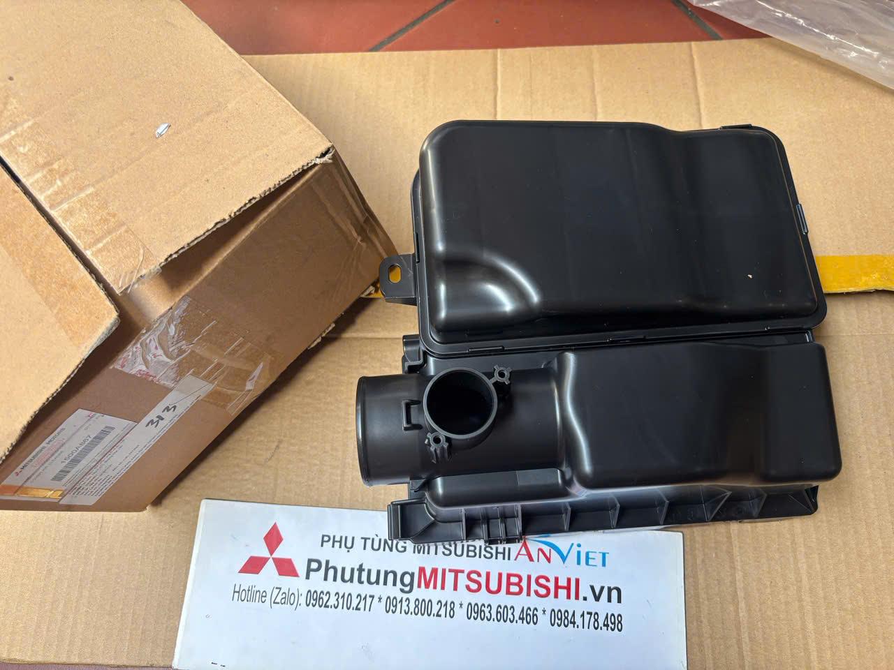 Nắp bầu lọc gió trên Mitsubishi XForce 1500A867
