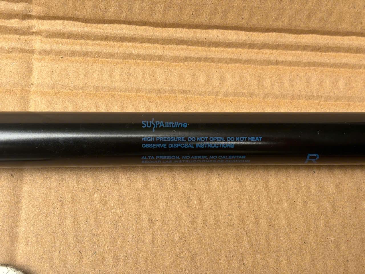 Ty chống cửa hậu, cốp sau xe Mitsubishi XForce 90460B000P 90461B000P