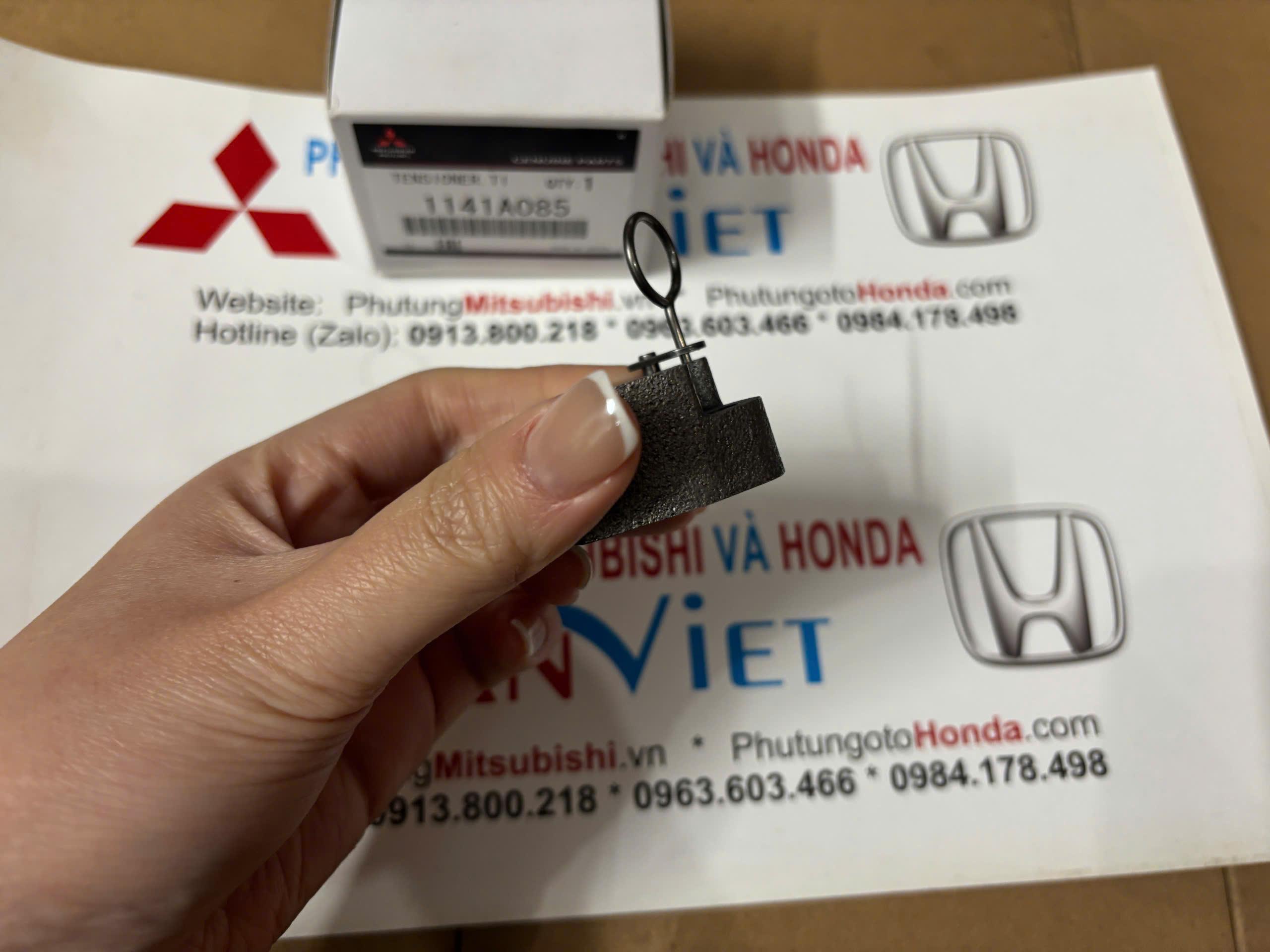 Búa tăng cam xe Mitsubishi Xforce