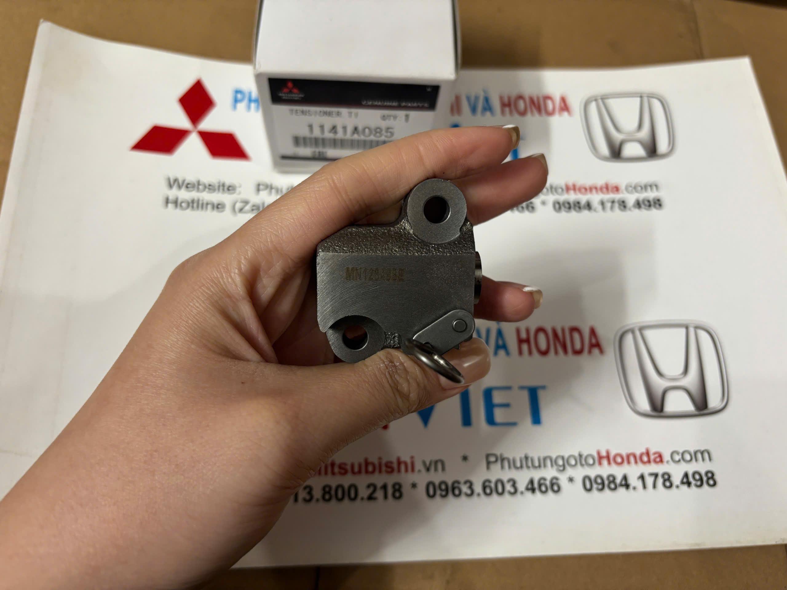 Búa tăng cam xe Mitsubishi Xforce