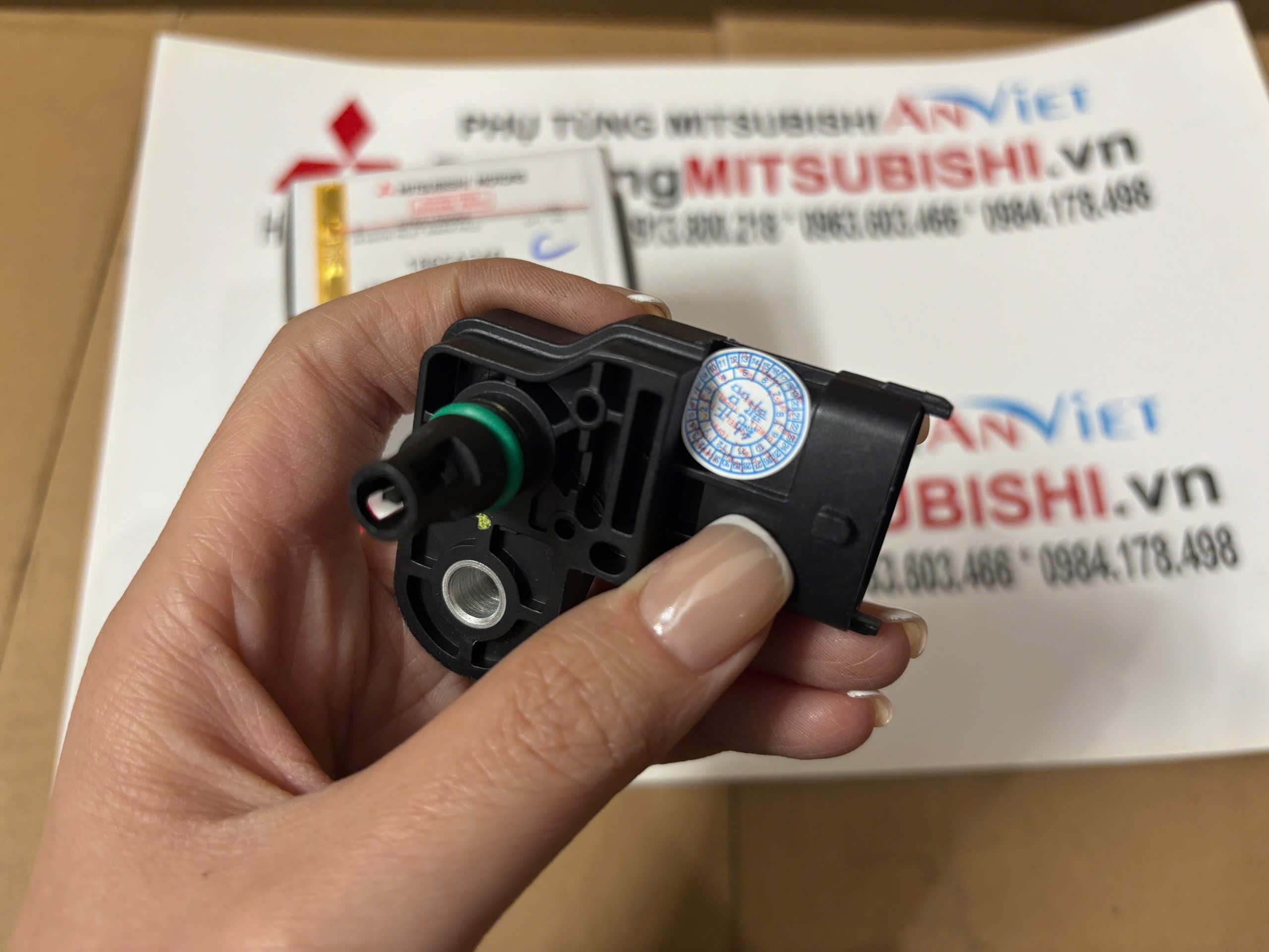 Cảm biến áp suất khí nạp xe Mitsubishi Xforce