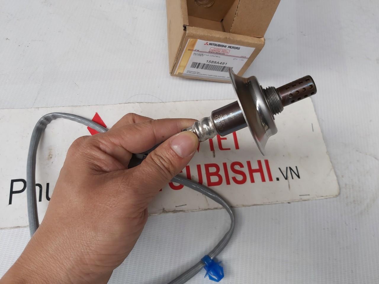 Cảm biến oxy (Oxi), Cảm biến khí xả xe Mitsubishi Xforce có mũ