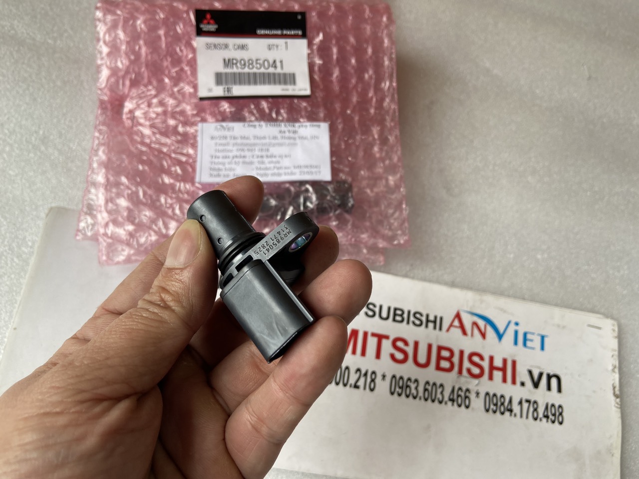 Cảm biến vị trí trục cam trục cơ xe Mitsubishi Xforce