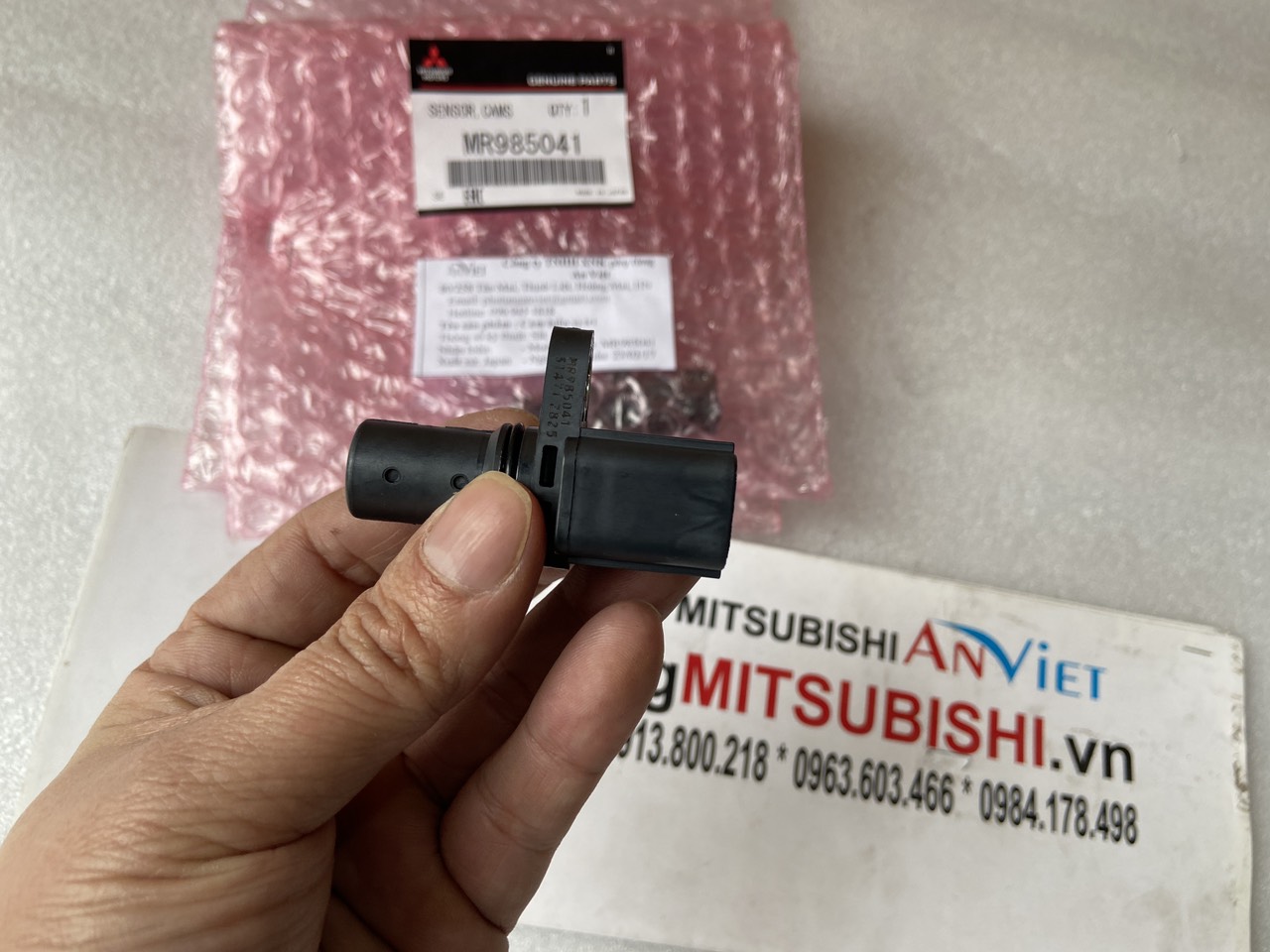 Cảm biến vị trí trục cam trục cơ xe Mitsubishi Xforce