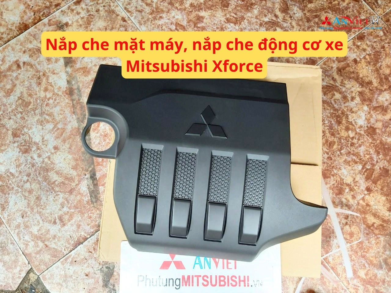 Nắp che mặt máy, nắp che động cơ xe Mitsubishi Xforce