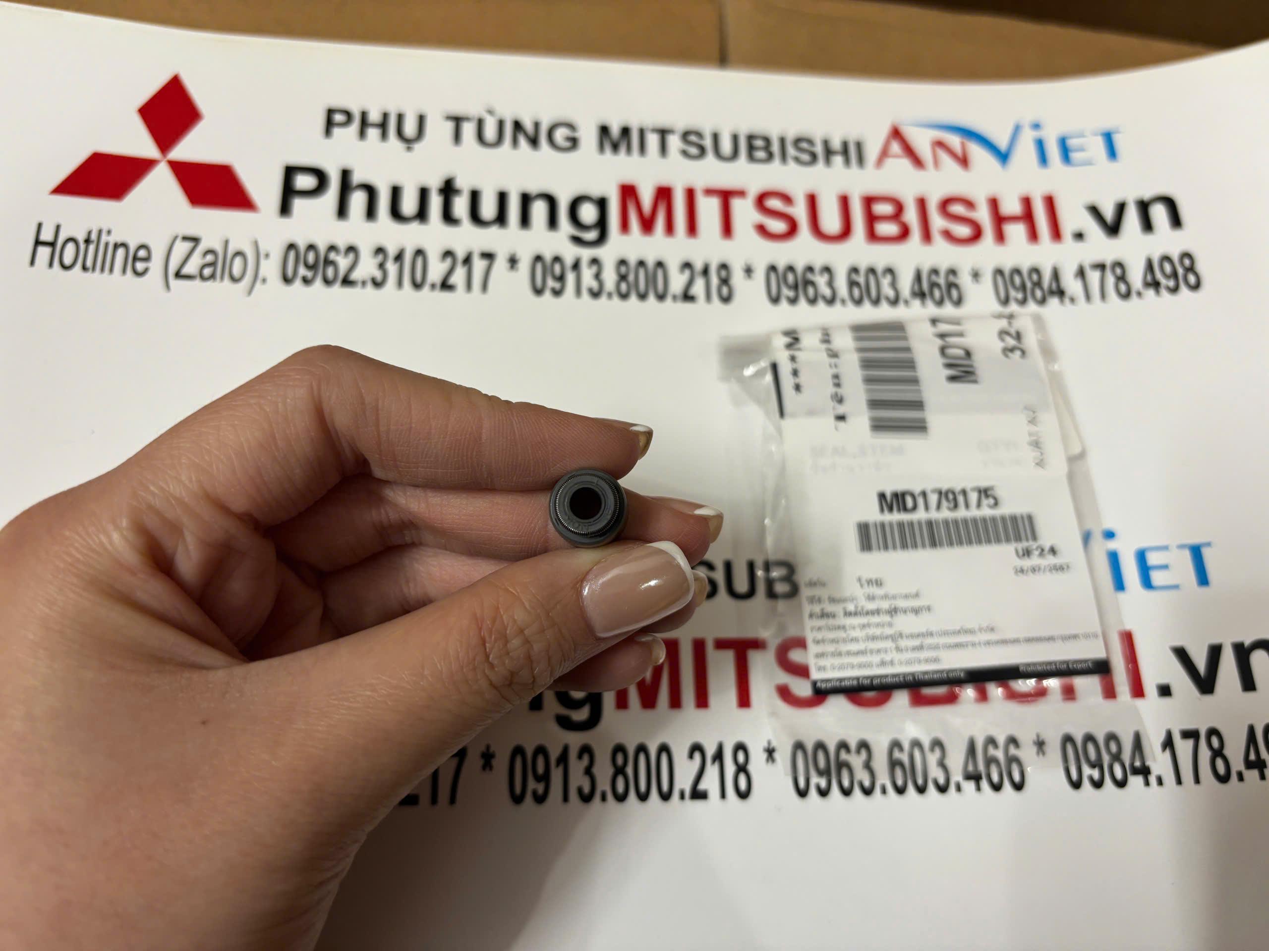 Phớt ghít xe Mitsubishi Xforce