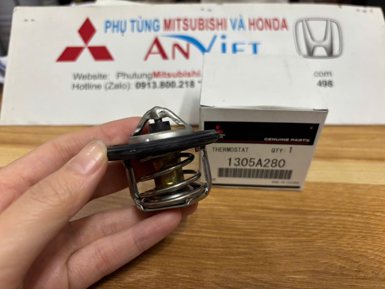 Van Hằng nhiệt xe Mitsubishi Xforce