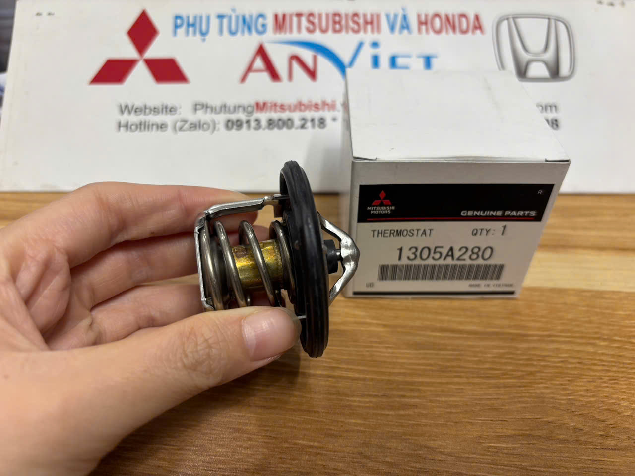 Van Hằng nhiệt xe Mitsubishi Xforce