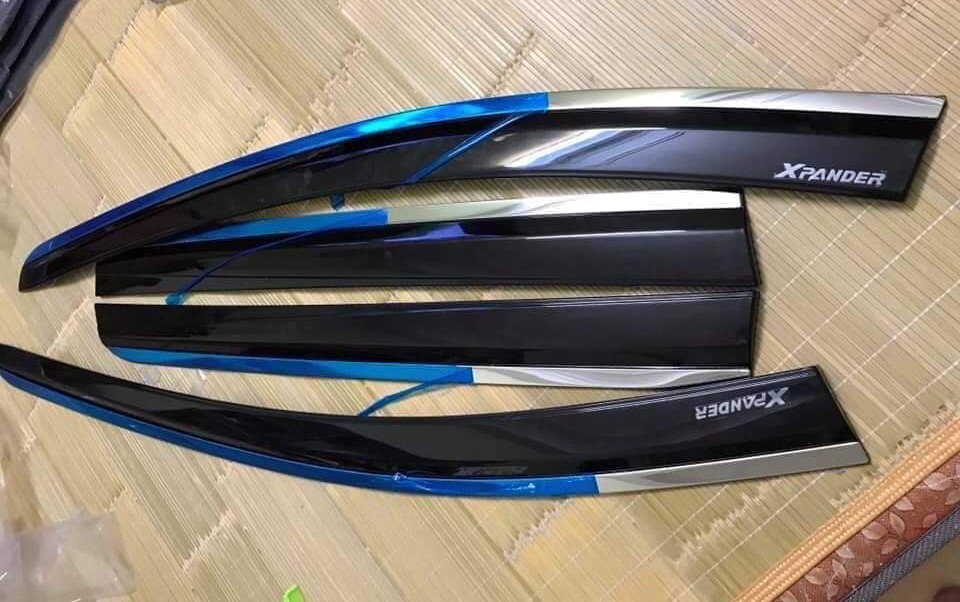 Vè Che Mưa xe Mitsubishi Xpander
