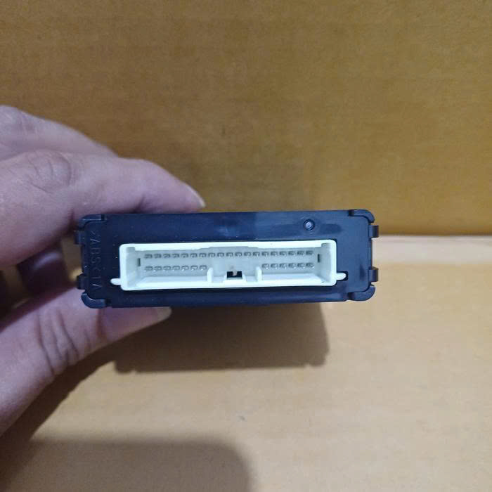 8637c180 Hộp điều khiển điện HỆ THỐNG CHUYỂN ĐỔI THÔNG TIN GATEWAY  Mitsubishi Xpander