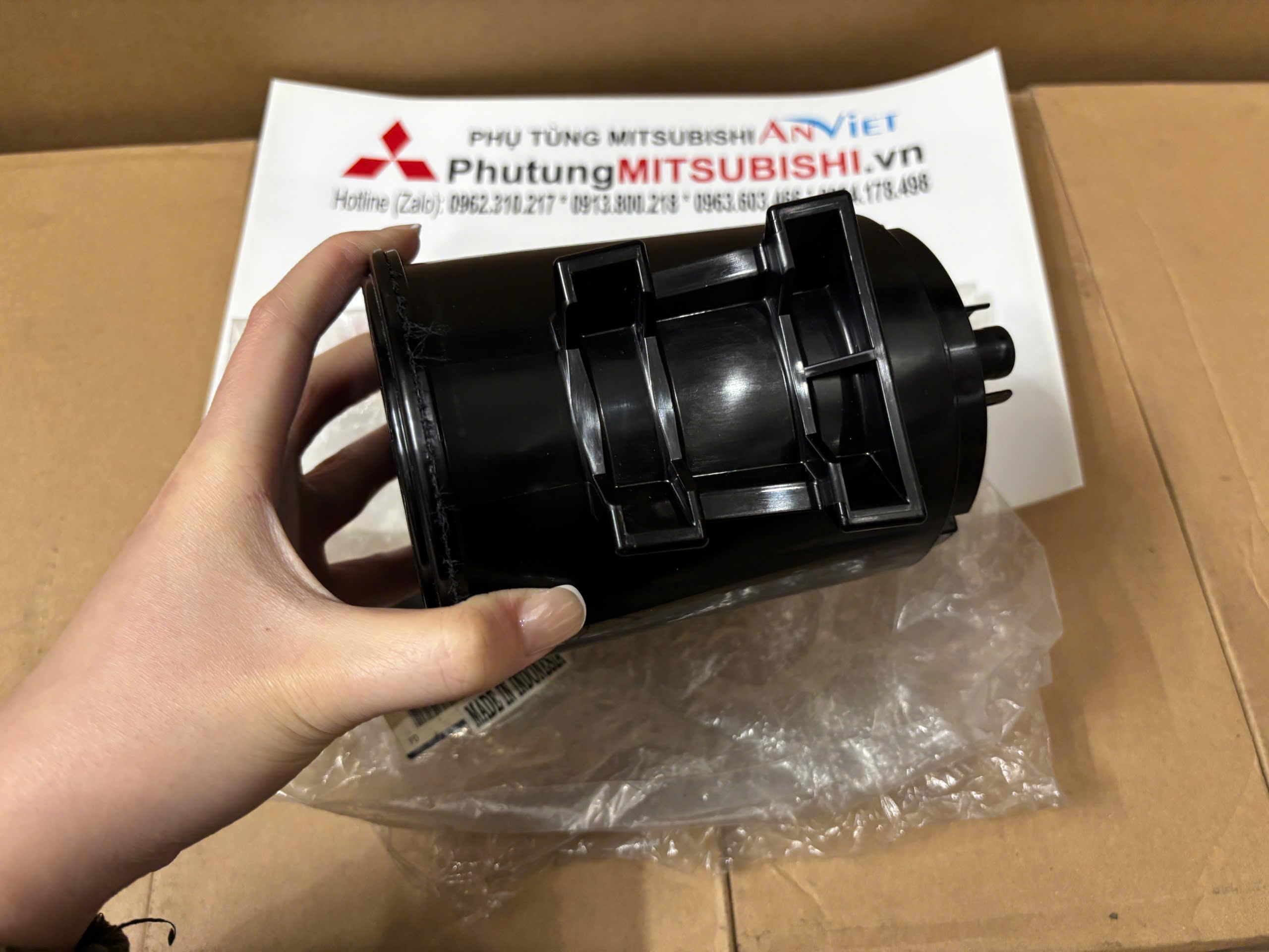 Bầu than hoạt tính thu hồi hơi xăng xe Mitsubishi Xforce