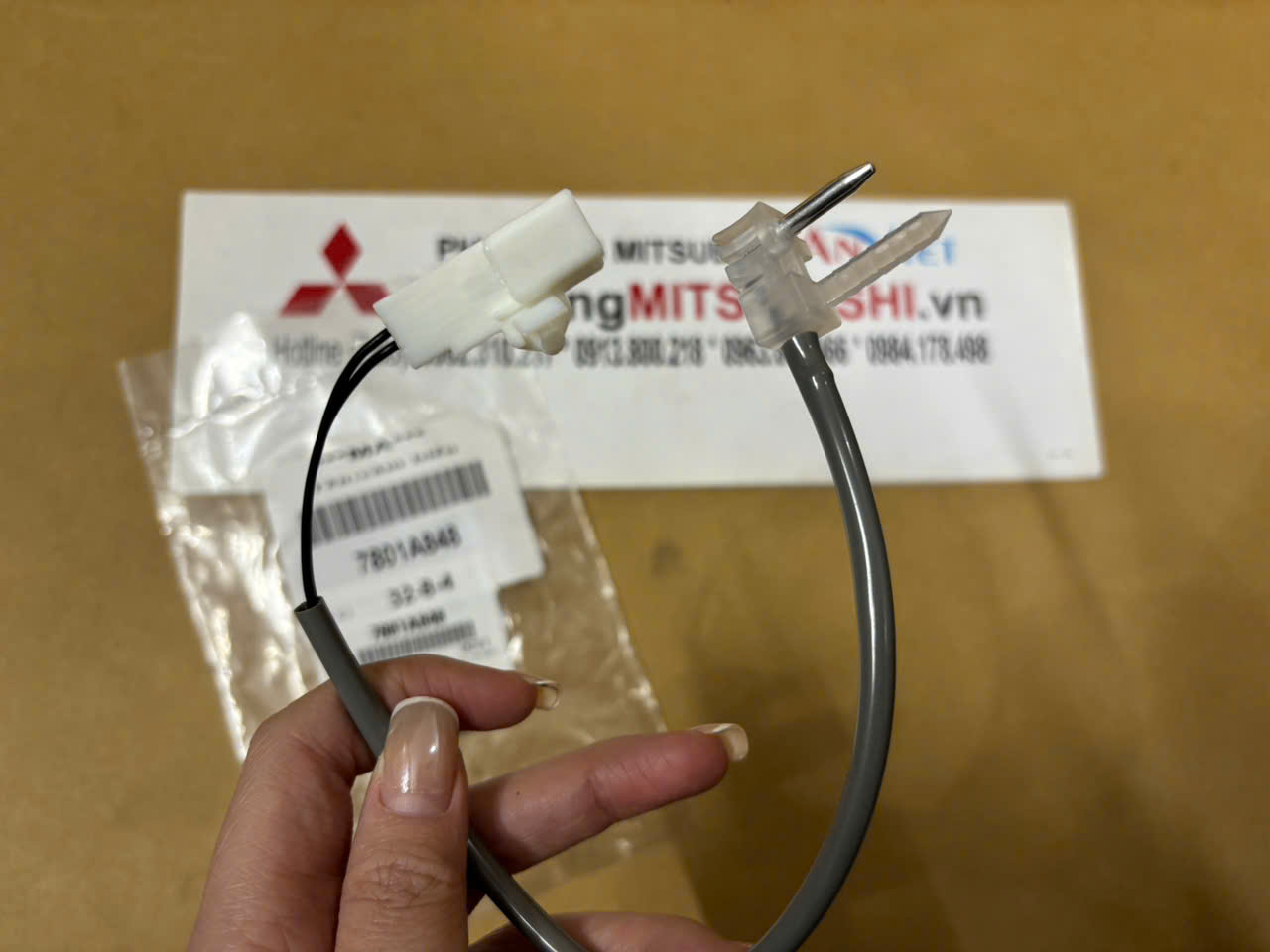Cảm biến nhiệt độ dàn lạnh xe Mitsubishi Xpander
