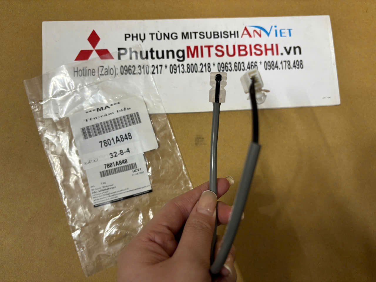 Cảm biến nhiệt độ dàn lạnh xe Mitsubishi Xpander
