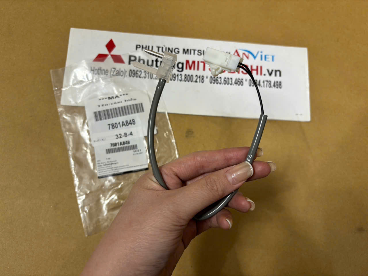 Cảm biến nhiệt độ dàn lạnh xe Mitsubishi Xpander